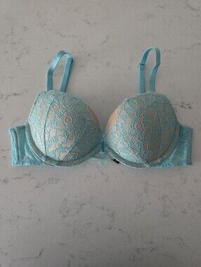 New W/ Tags Victoria's Secret Very Sexy Aqua Lace Push-Up Bra 32B